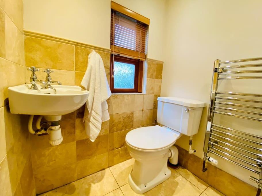 Cotswold Home Over 4 Floors - Perfect For Families Friends Contractors Chipping Norton Exteriör bild
